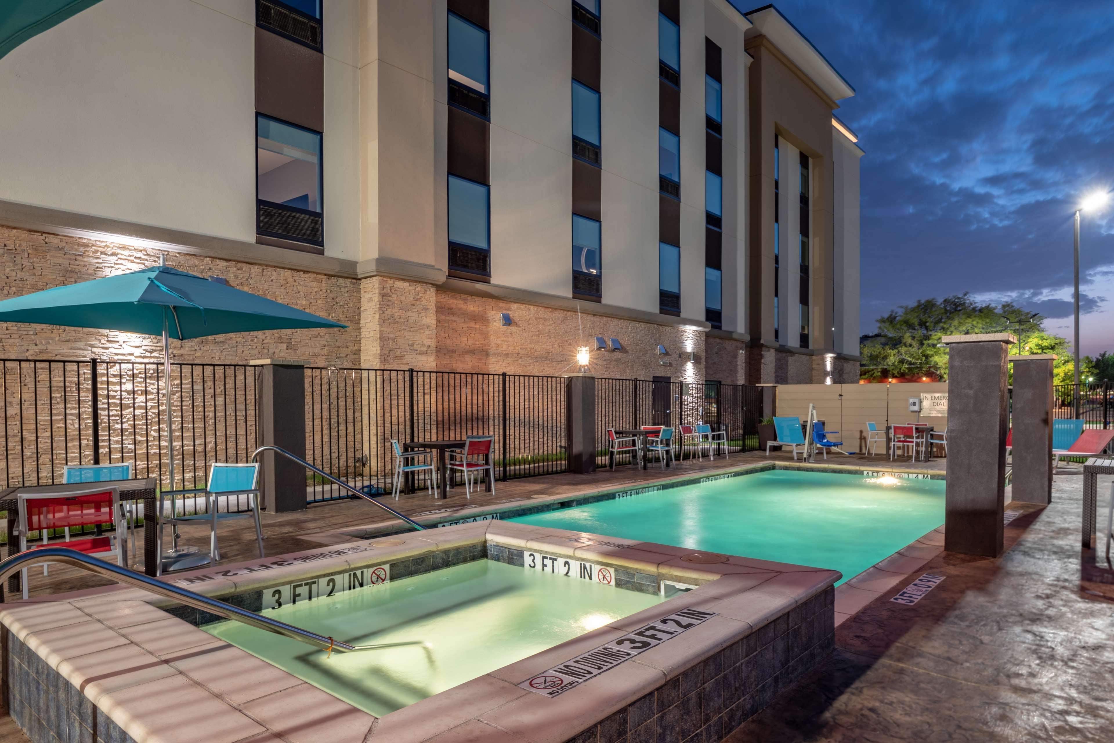 Hampton Inn & Suites Dallas/Plano Central Εξωτερικό φωτογραφία