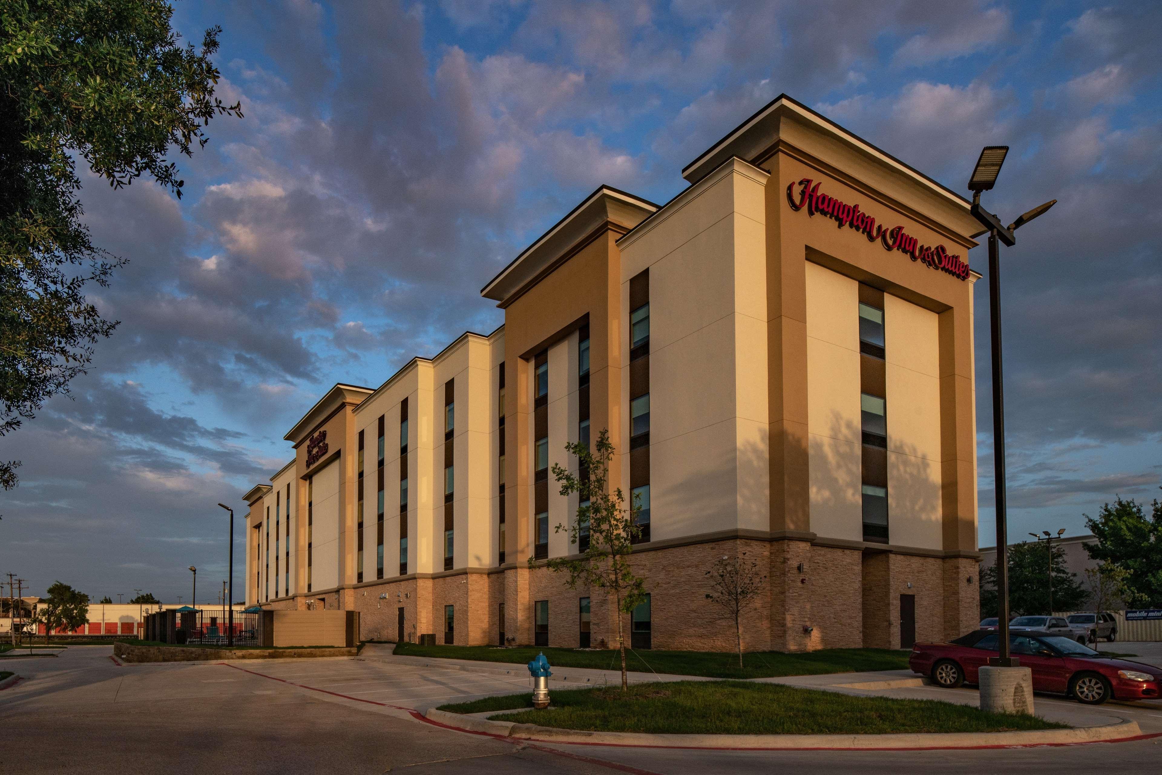 Hampton Inn & Suites Dallas/Plano Central Εξωτερικό φωτογραφία