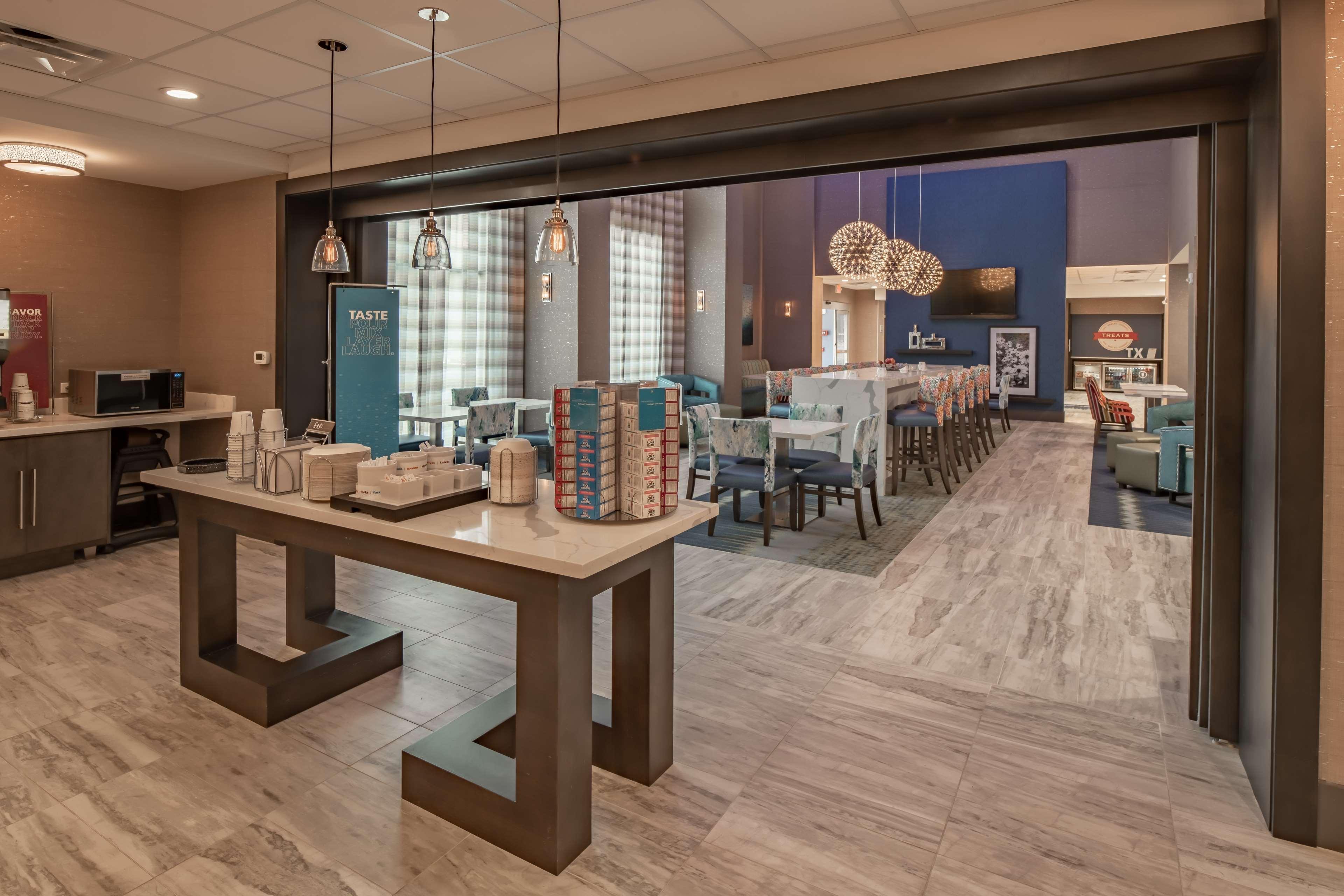 Hampton Inn & Suites Dallas/Plano Central Εξωτερικό φωτογραφία