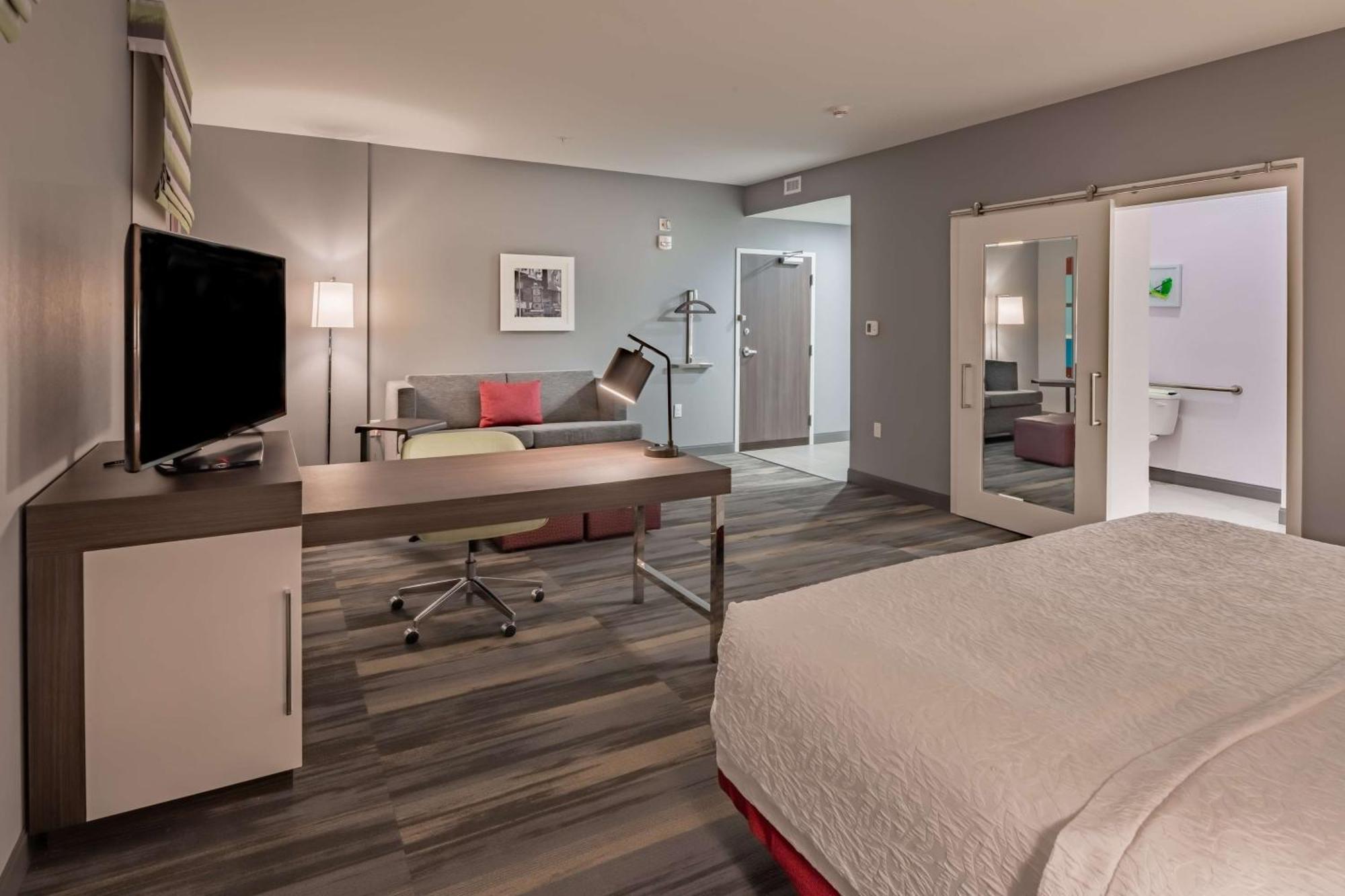 Hampton Inn & Suites Dallas/Plano Central Εξωτερικό φωτογραφία